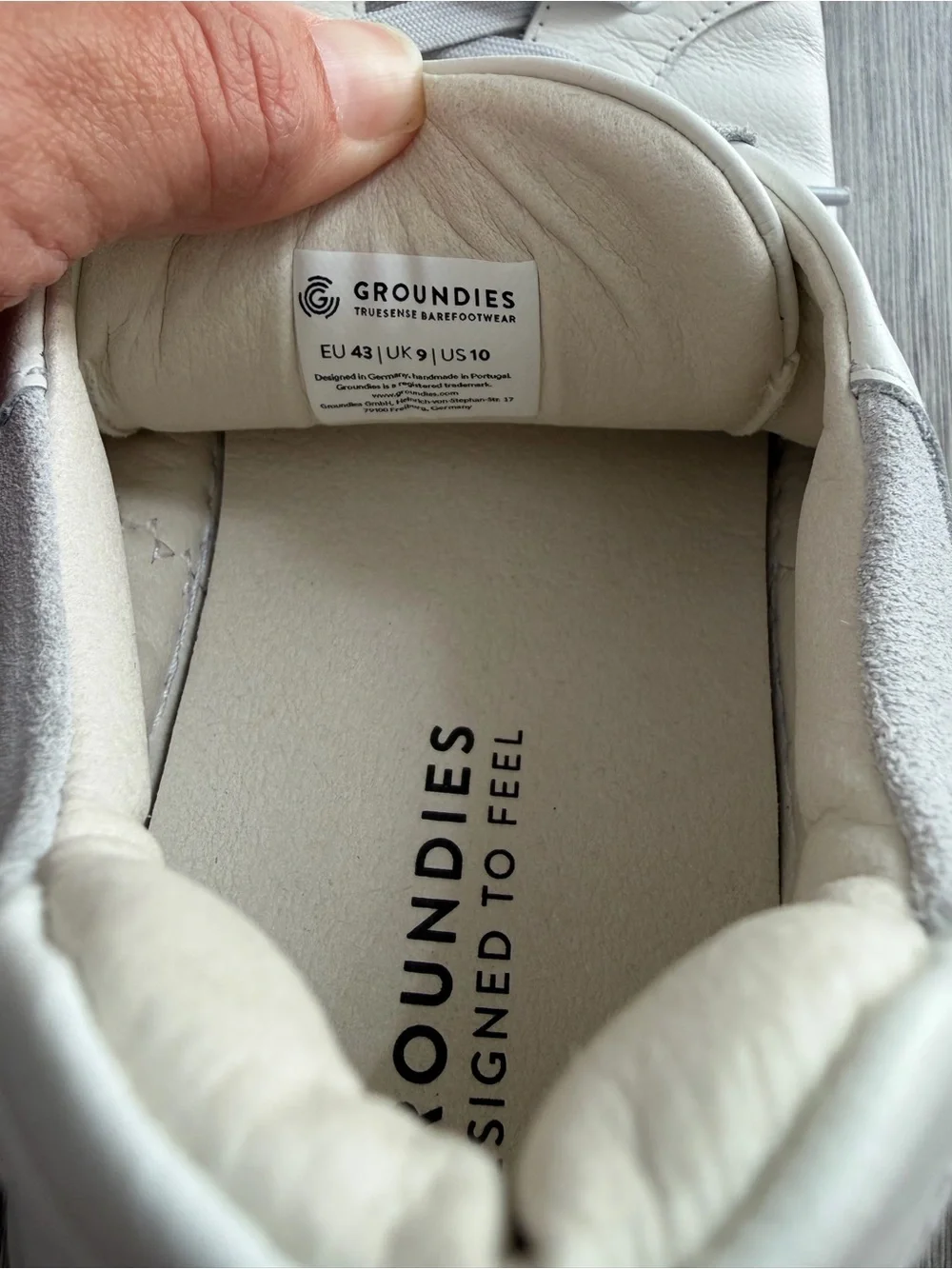 Groundies size 10 US EUR 40 Men's White Leather Sneakers